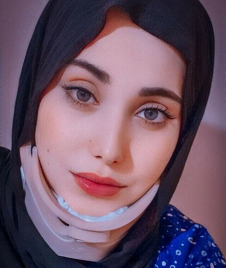 Dounia Stayfia sexy model gallery