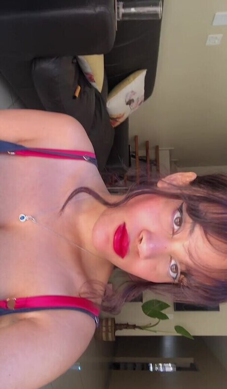 Nakishka adult model pic