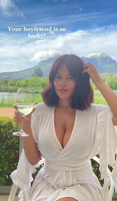 Nakishka star exclusive image