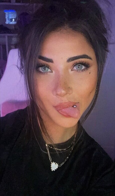 Selenalenaxo exclusive pornstar photo