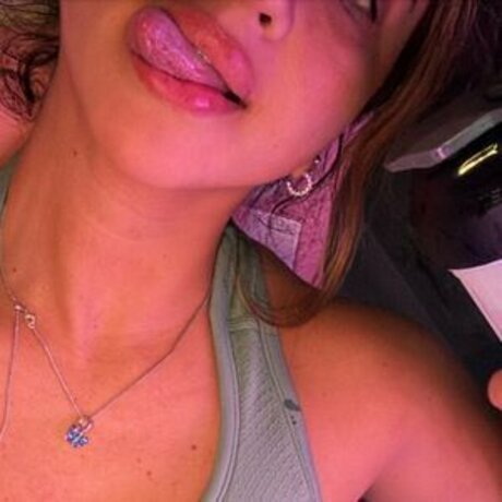 Selenalenaxo porn star pictures