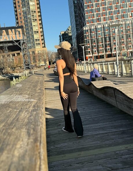 Selenalenaxo star pictures