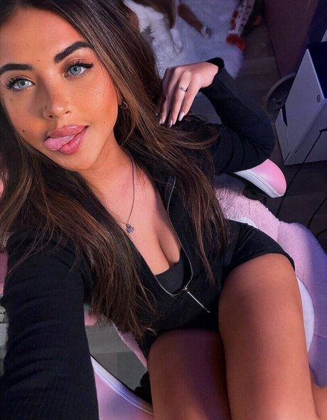 Selenalenaxo star xxx photo