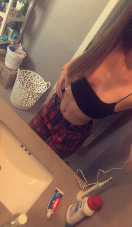 Bratd3mon beautiful pornstar pics