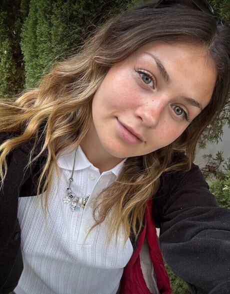 emilauri pornstar adult gallery