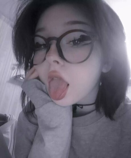 su ga r ik art actress pics