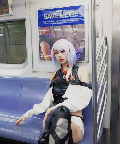 mollyshen nude model archive