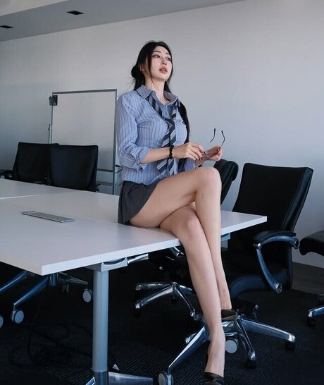 mollyshen pornstar gallery