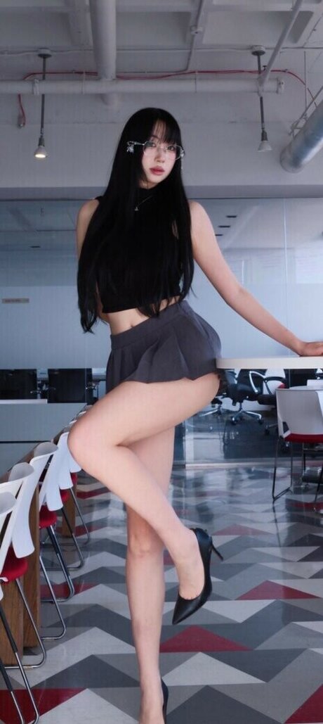 mollyshen perfect model pics