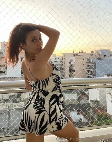 Maria Luna model pretty pic