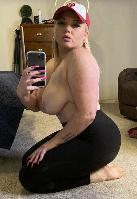 big areolas onlyfans sexy nude pictures