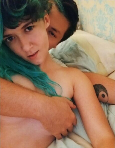 Tunnelsnakesfool pretty actress archive