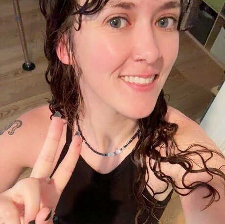 Tunnelsnakesfool top model archive