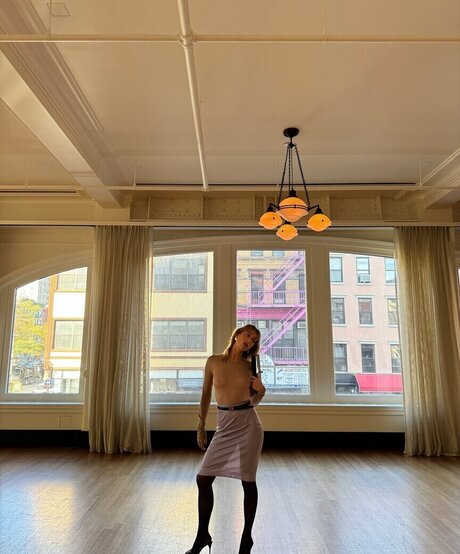 izzipoopi pornographic model archive