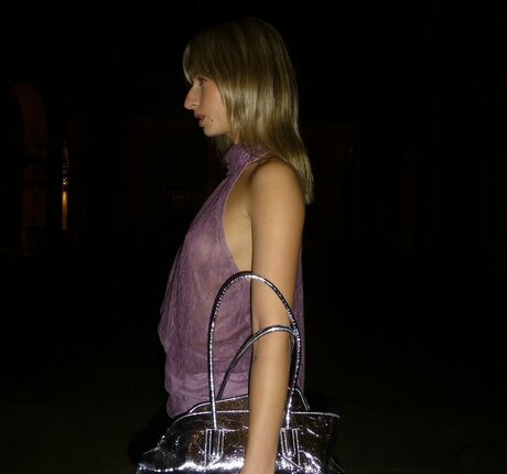 izzipoopi sexy pornstar photos