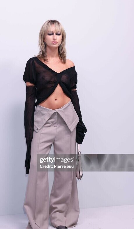 izzipoopi pornstar sexy pictures