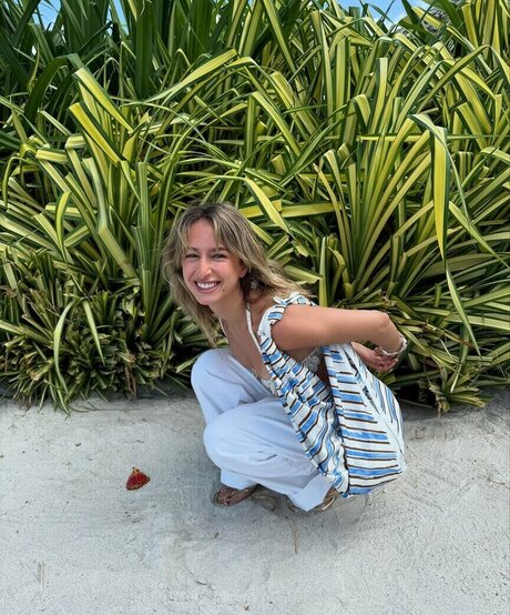 izzipoopi nice actress archive