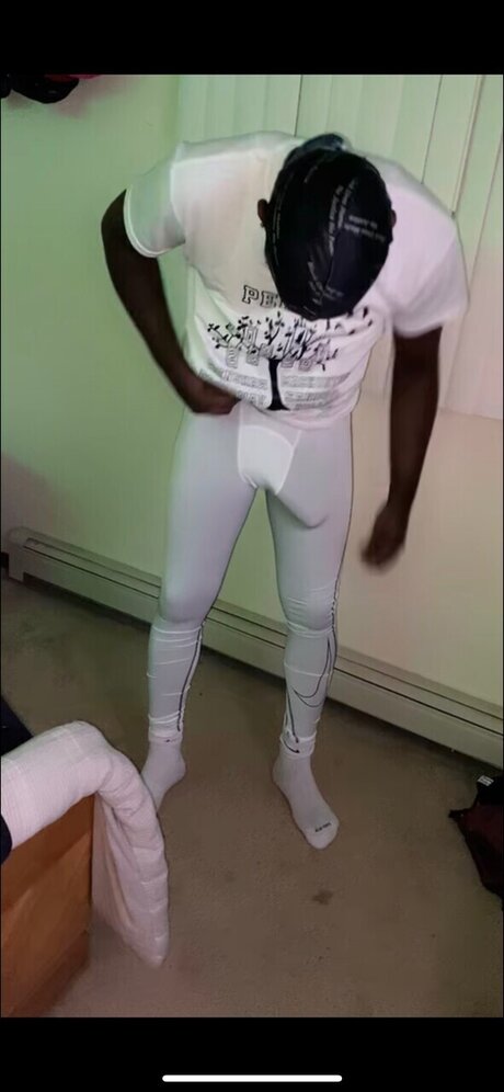 LouisvilleSlugger33 erotic pornstar pics