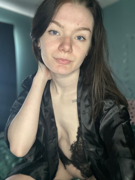 Queen C_ star porn gallery