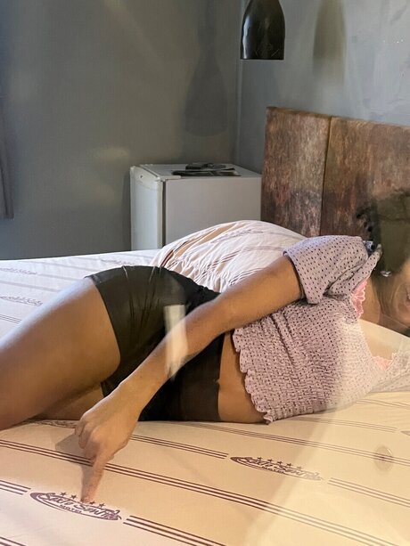 Agatha30 onlyfans free pornstar photos