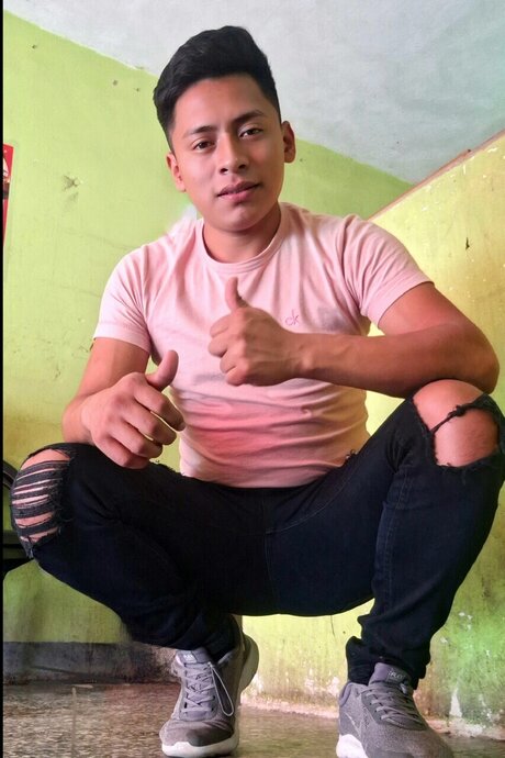 byron nudes actress pictures