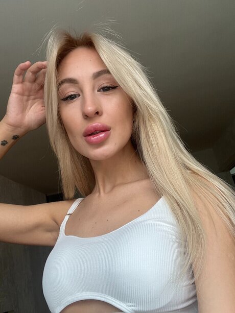 Alisha Wonderful beautiful star gallery