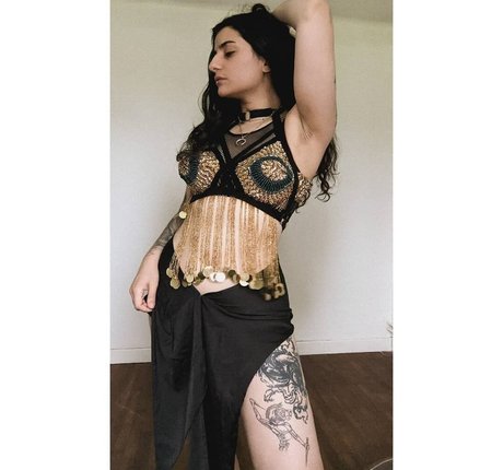 Brutalbeurette naked pornstar galleries