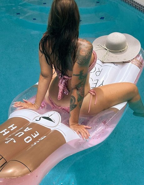 asian blonde onlyfans nude images