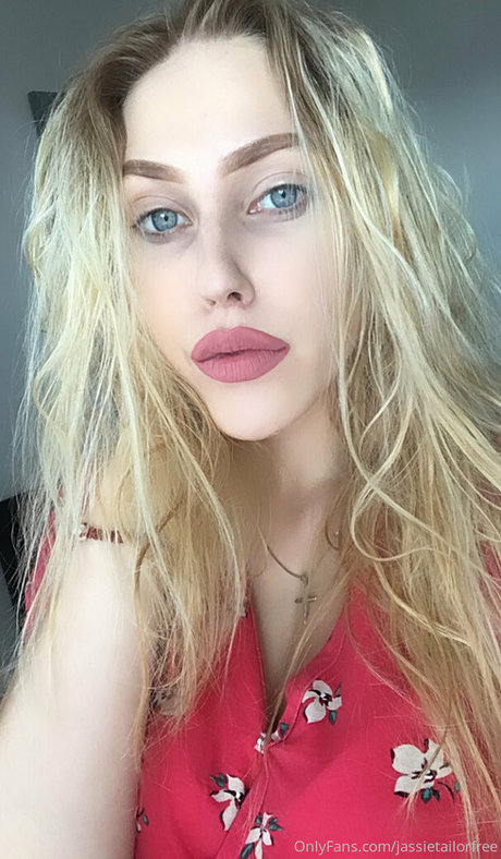 blonde bbw onlyfans beautiful naked photo