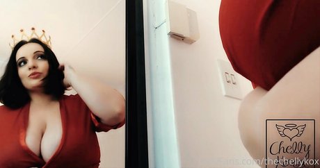 thechellykox art actress image