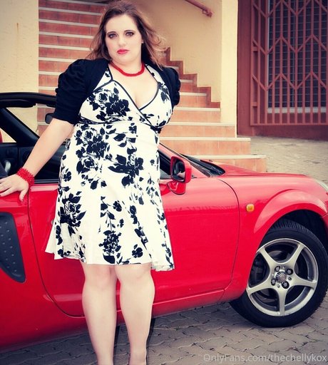 thechellykox naked star picture