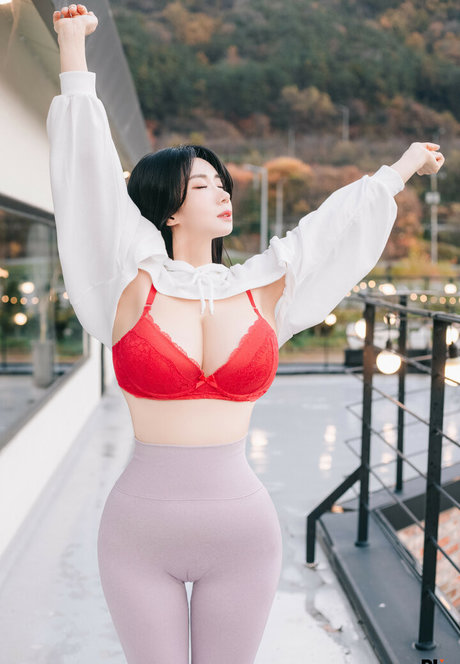 Sia s2 20 model pretty photo