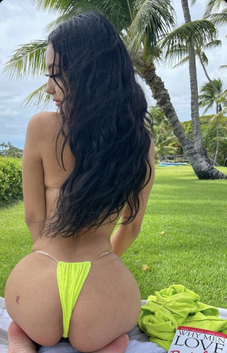 elara777 model porn pic