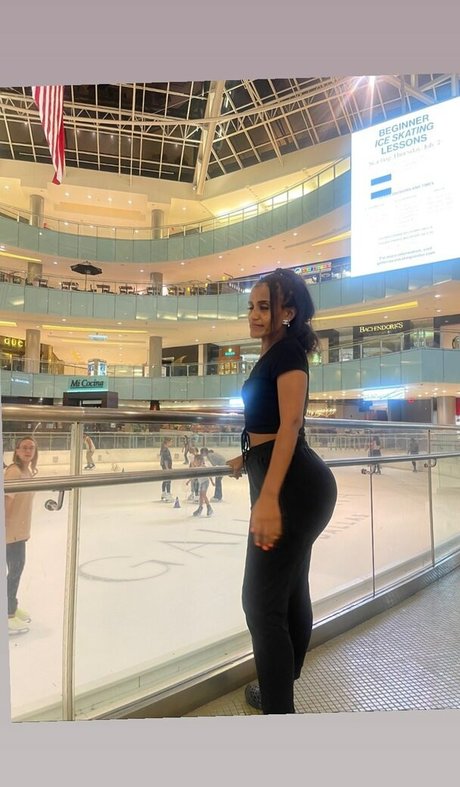 Fevunet star pornographic image