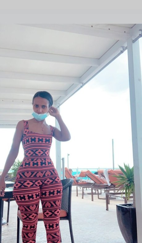 Fevunet model sex archive