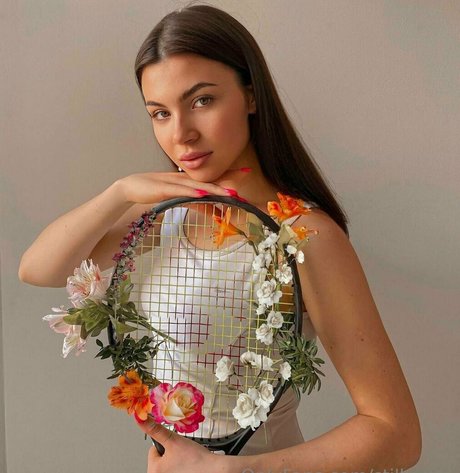 stillvirgin hd pornstar image