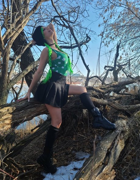 naketalickitung pornstar nude images