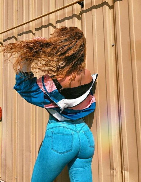 Ml Plnclver0 nice model picture