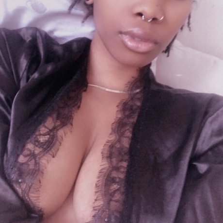 venusmoon3 model best photo