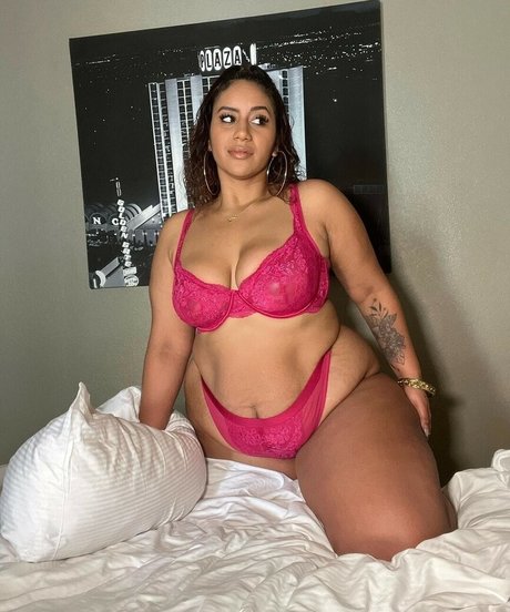 huge fake tits onlyfans art nude pictures