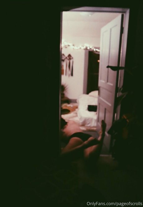 pageofscrolls nudes actress photo