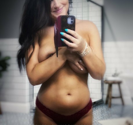 money onlyfans free naked photos