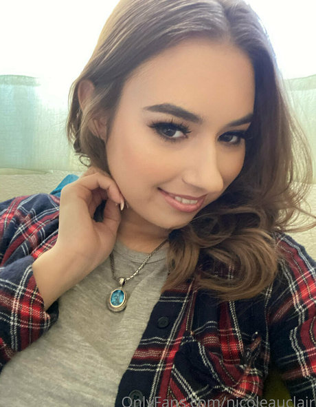 nicoleauclair model nudes archive