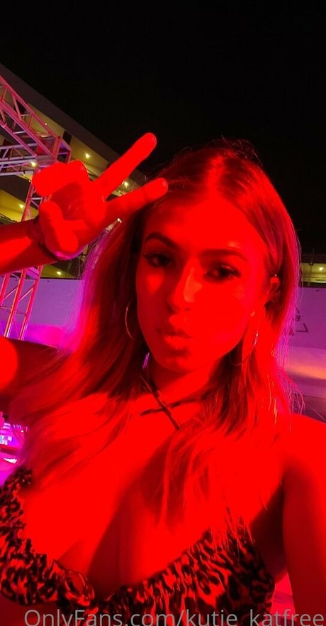kutie katfree pornstar sex photo