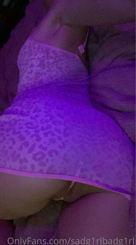 sadg1rlbadg1rl adult star photo