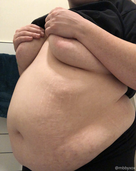 mbbyxox star erotic pic