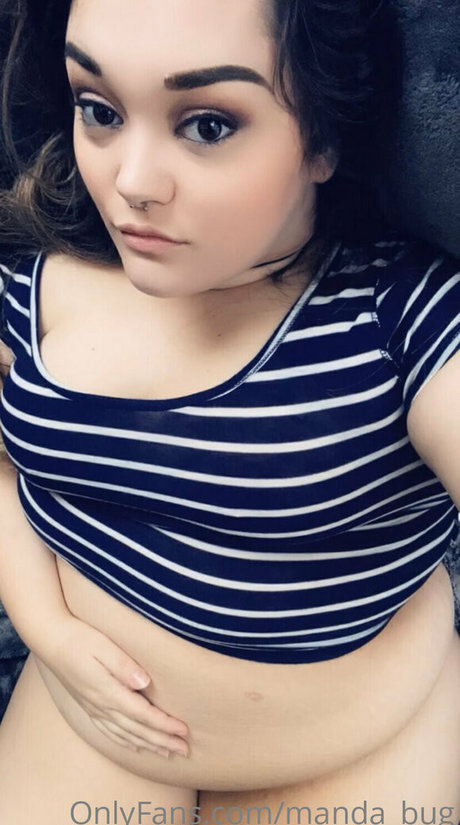 manda bug model free pic