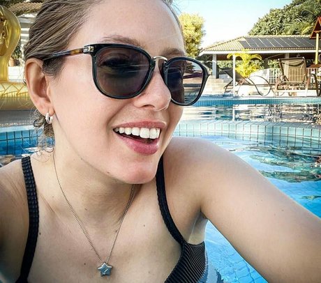 Carol Capel star high quality pictures