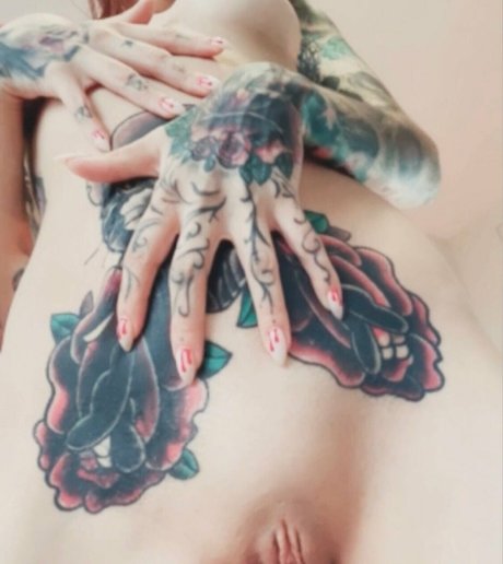 I Am The Daddy pretty model image