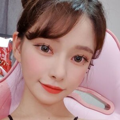 BJ Deer free actress image